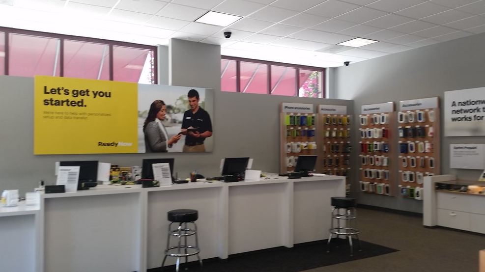 sprint store images